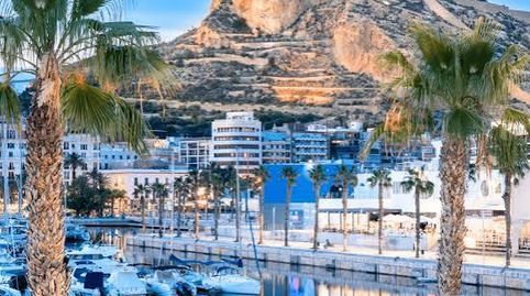 Foto 4 de Edificio en venta en Placa de Los Luceros, Ensanche - Diputación, Alicante / Alacant