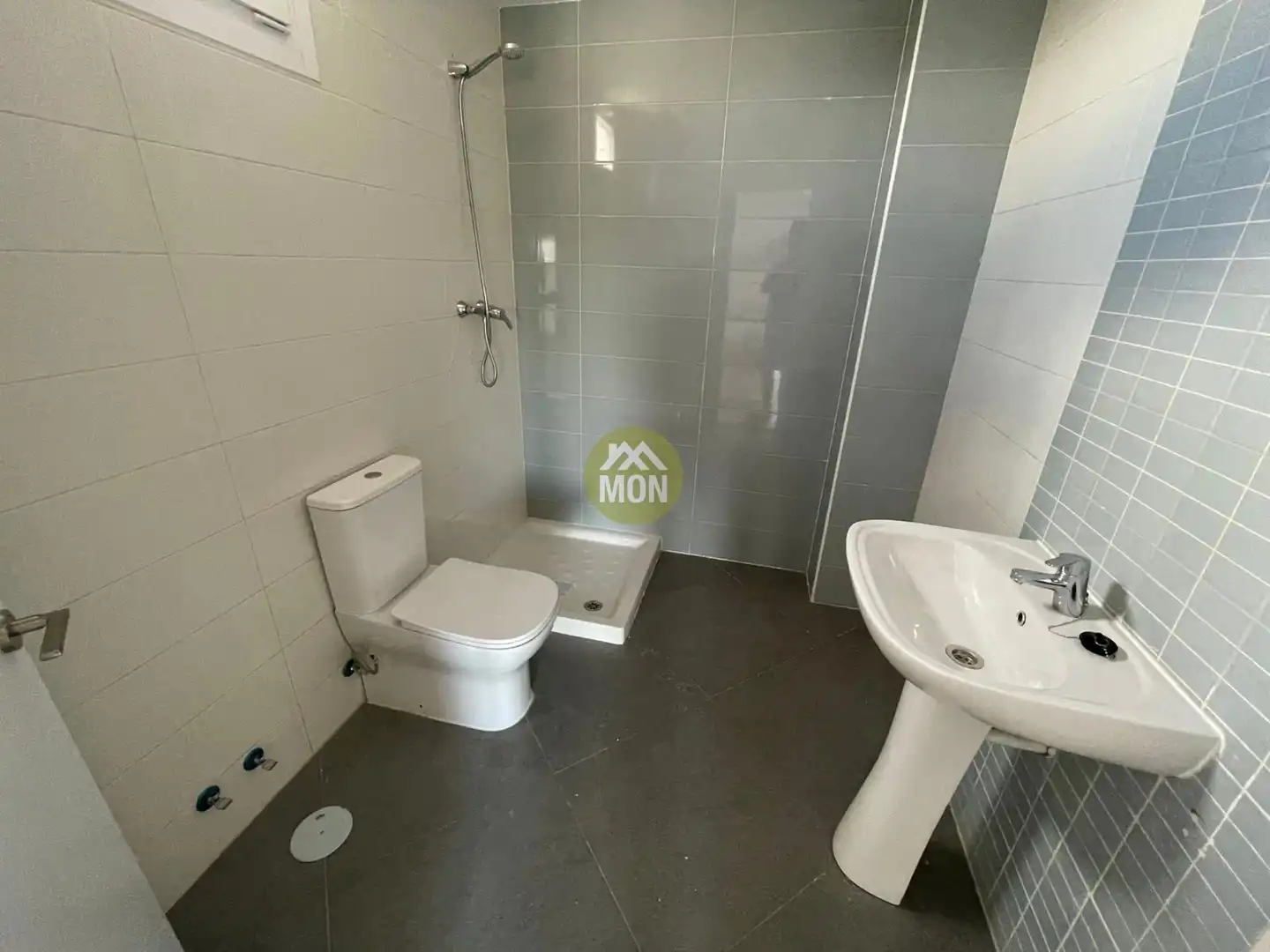 Detached homes for sale in Playa - Ben Afeli