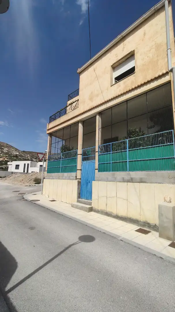 Vista exterior de Casa o xalet en venda en Baza