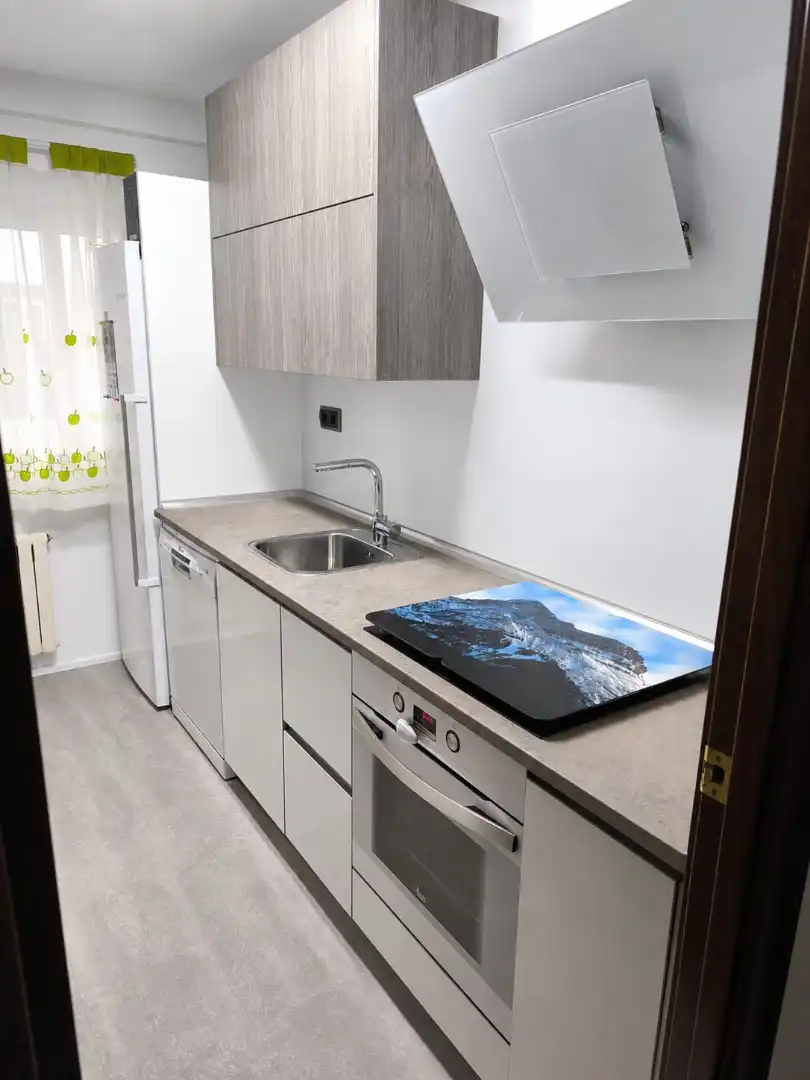 Kitchen of Flat for sale in Zaragoza  with Air Conditioner, Heating and Terrace
