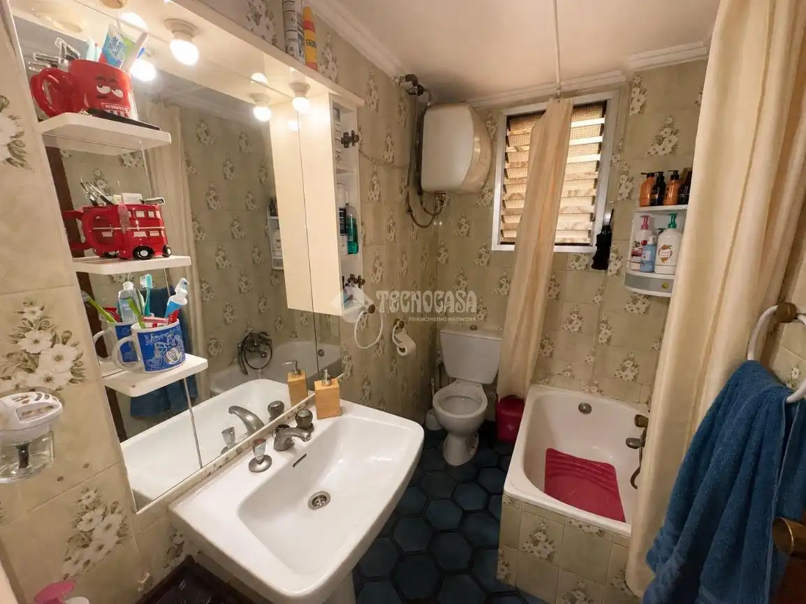 Bathroom of Flat for sale in Torrent