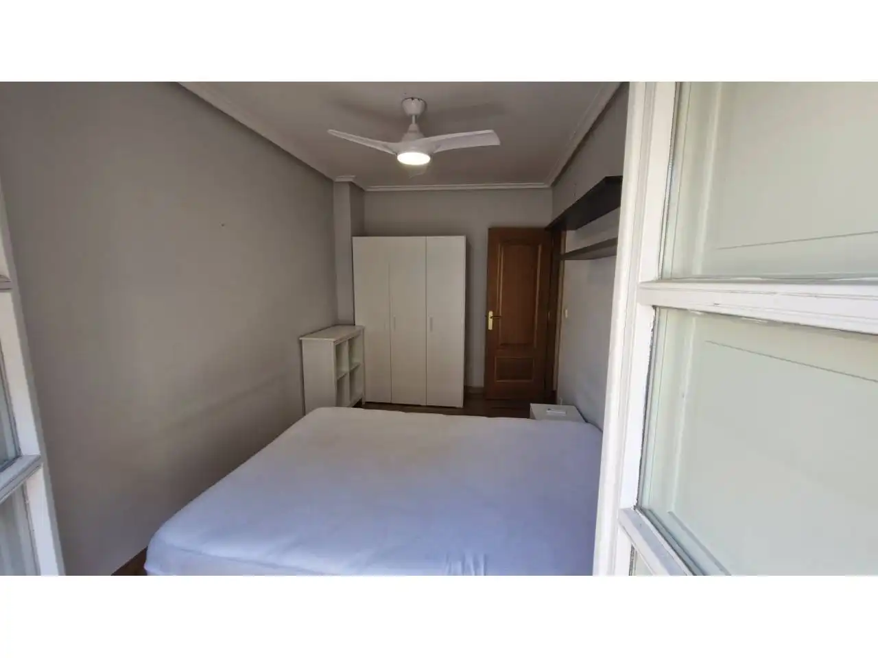 Schlafzimmer von Wohnung zur Miete in  Logroño mit Heizung, Parkett und Abstellraum