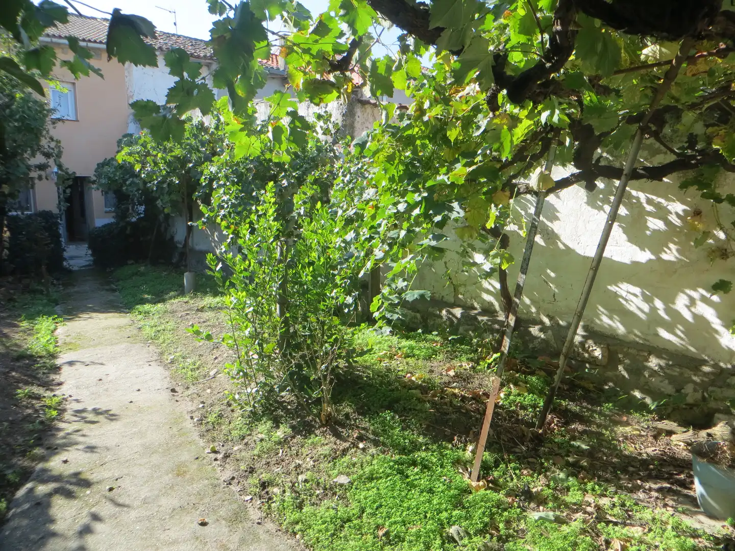 Garden of Houses for sale in Quintanilla de Onésimo  with Private garden