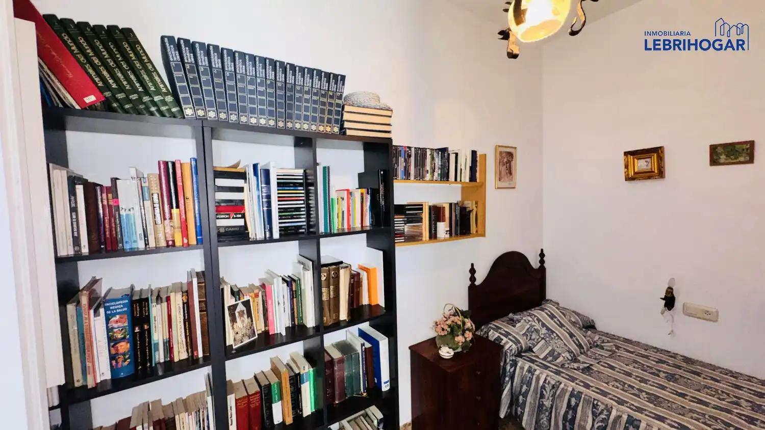 Habitación de Casa o chalet en venta en Lebrija con Calefacción, Trastero y Balcón