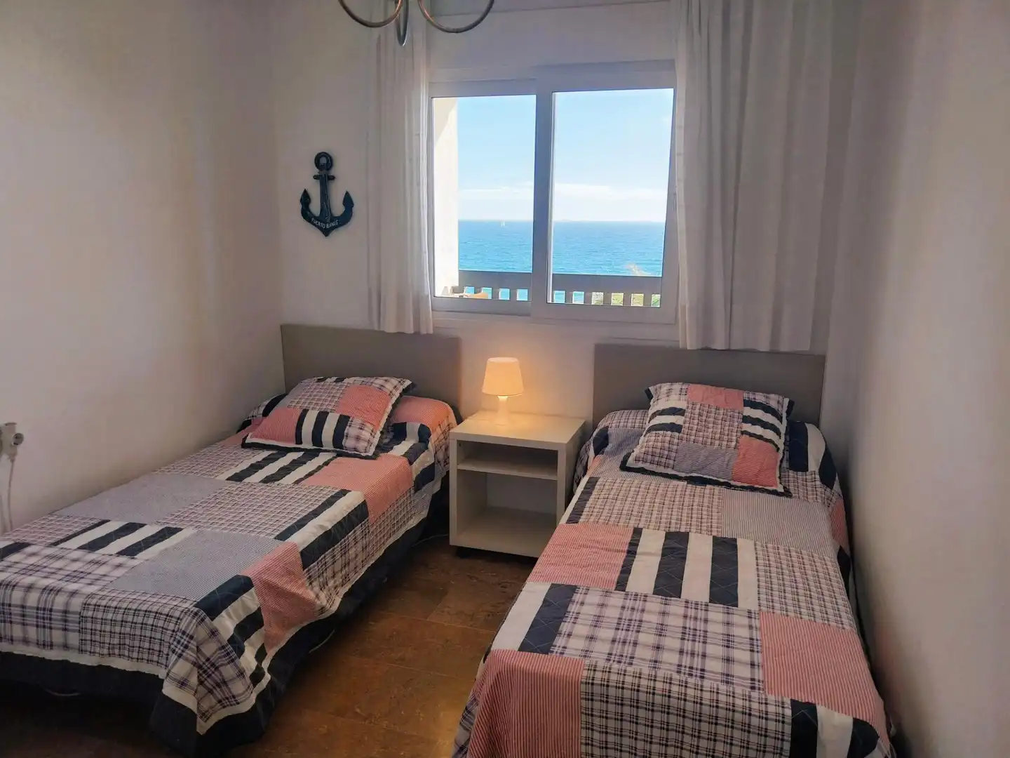 Schlafzimmer von Wohnungen zur Miete in Mijas mit Heizung, Privatgarten und Terrasse