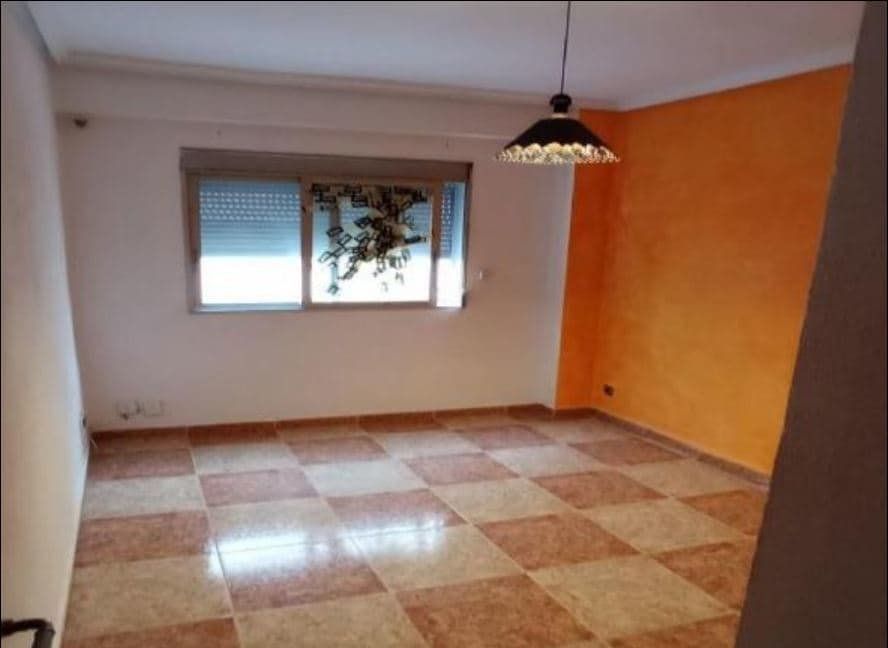 Living room of Flat for sale in  Valencia Capital  with Alarm