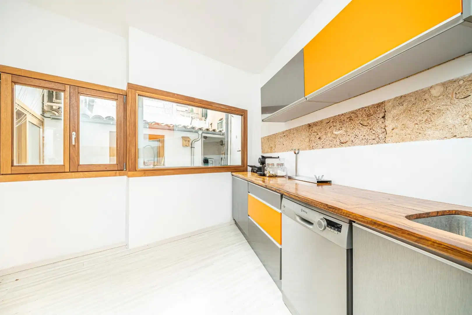 Cuina de Planta baixa en venda en  Palma de Mallorca amb Aire condicionat, Calefacció i Terrassa