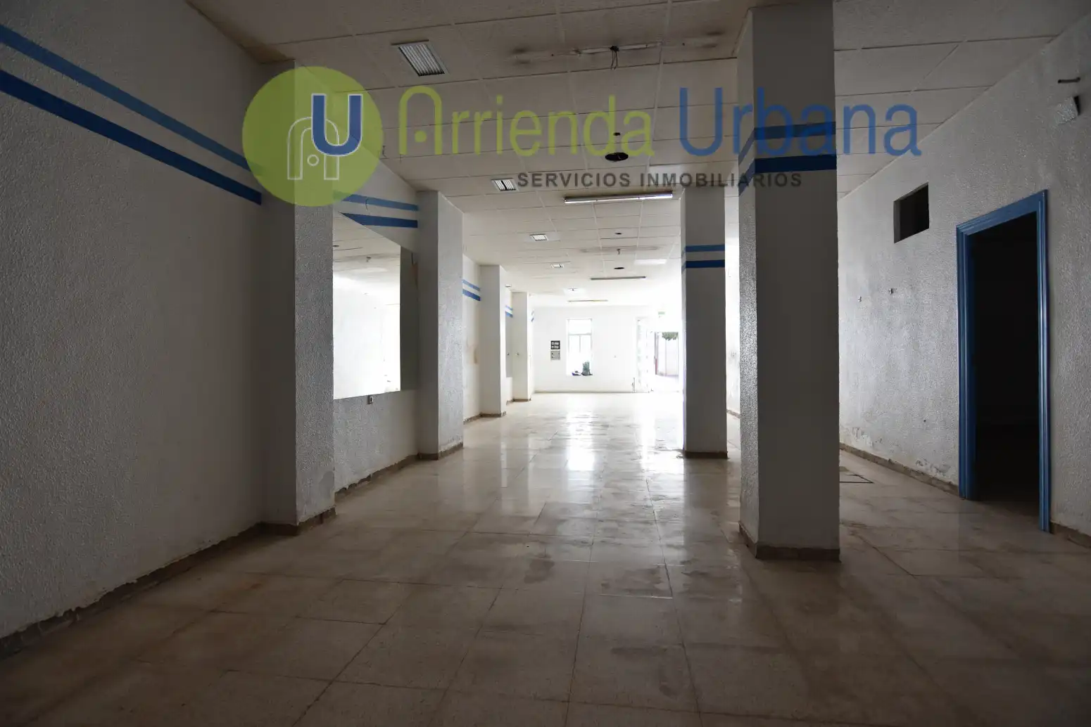Commercial properties for sale in CL JARDINES, Centro