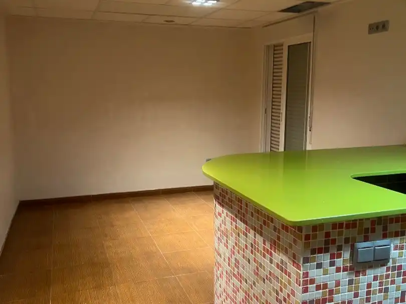 Piso en venta en Calle Cervantes 56