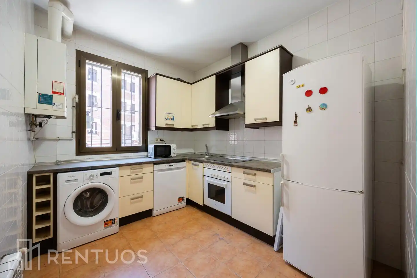 Küche von Wohnung zur Miete in Madrid mit Heizung, Parkett und Möbliert