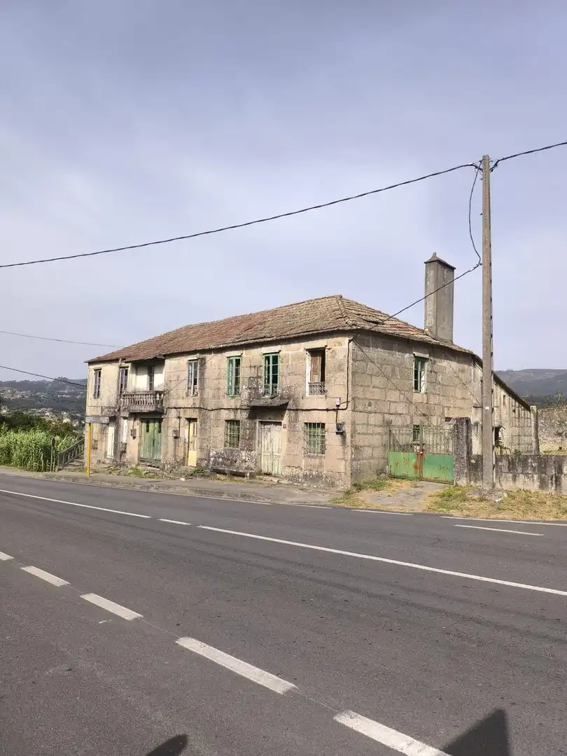 Casa con jardín en venta en Lugar Lugar Bade, imagen 2