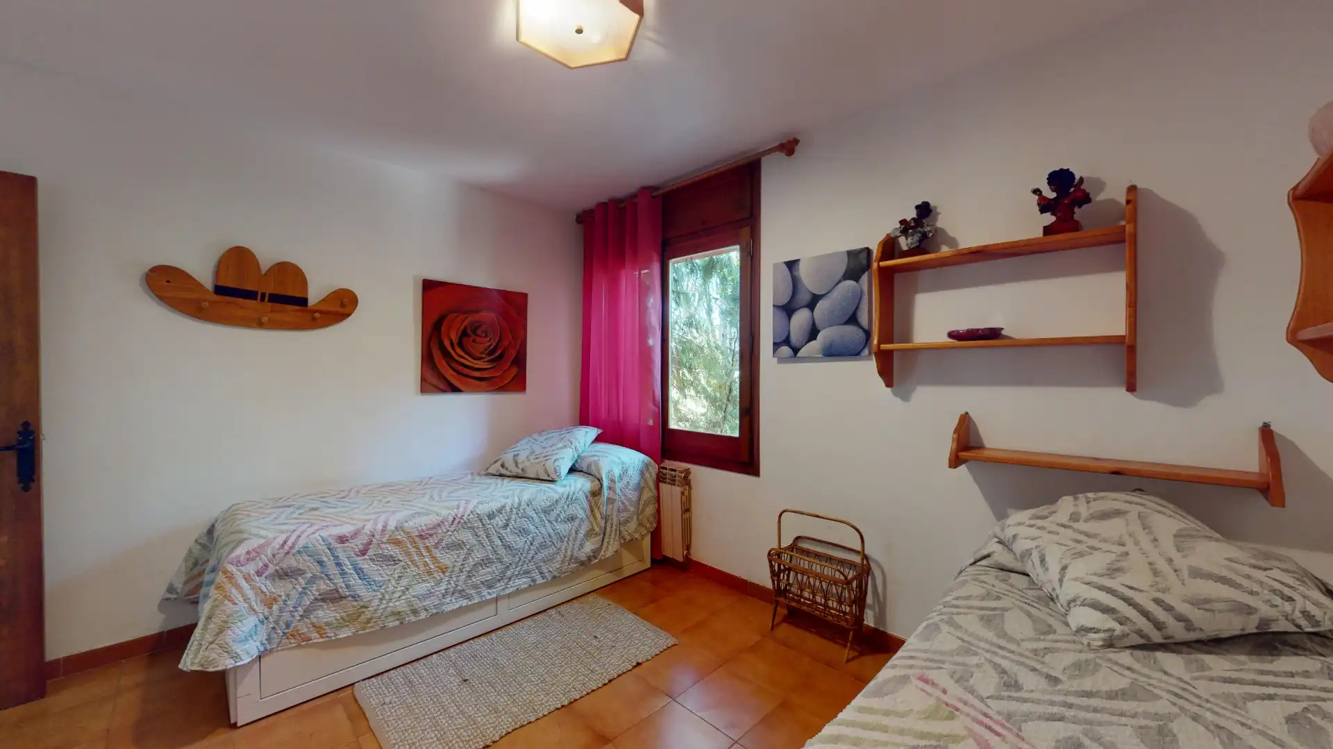 Dormitori de Casa o xalet en venda en Prades amb Calefacció, Jardí privat i Terrassa