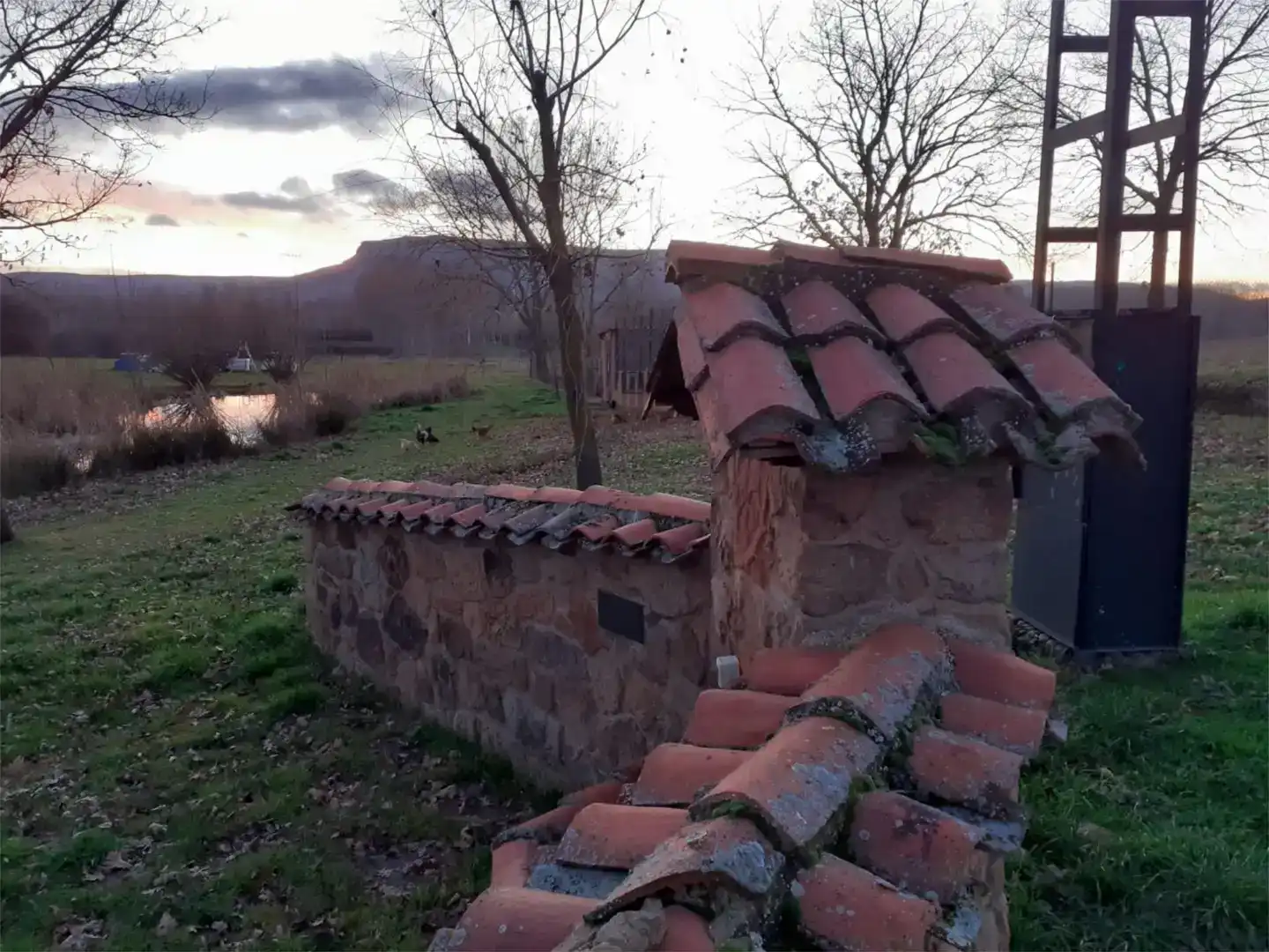 Vista exterior de Terreno en venta en Salas de los Infantes