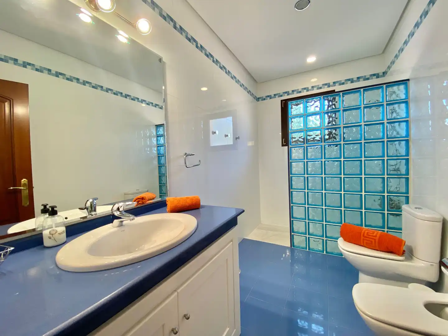Baño de Casa o chalet en venta en Alcalá de Guadaira con Jardín privado y Piscina