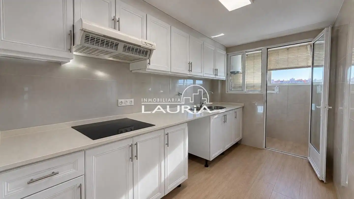 Flat for rent in Valencia, Valencia