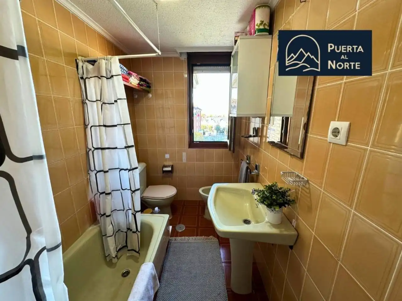 Baño de Piso en venta en Ribamontán al Mar con Calefacción y Balcón