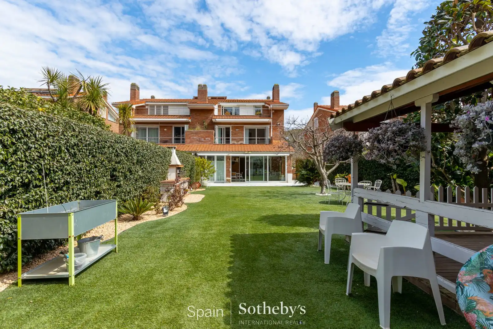 Jardín de Casa o chalet en venta en Alella con Aire acondicionado, Calefacción y Jardín privado