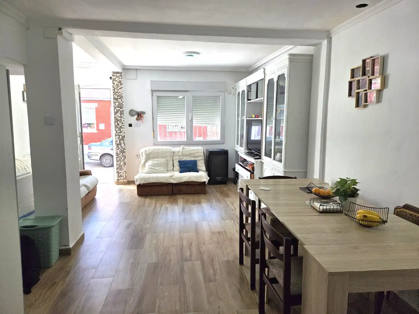 Sala d'estar de Casa adosada en venda en Burgos amb Calefacció