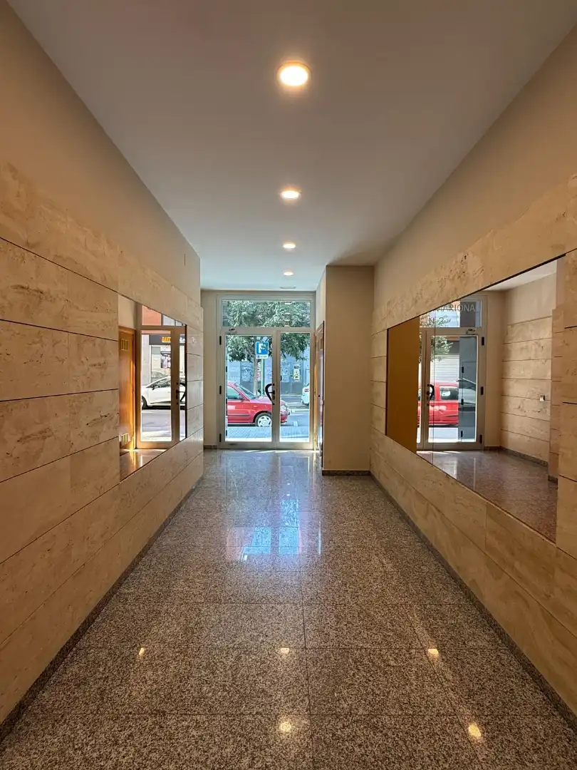 Appartamento con terrazza in vendita a Carrer de la Riera Mariona, imagen 17