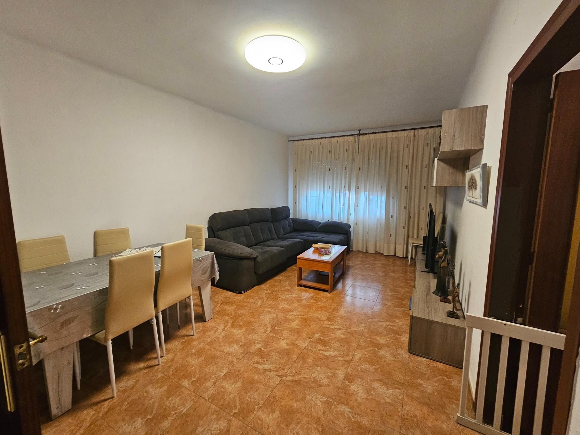 Sala d'estar de Pis en venda en Blanes amb Calefacció