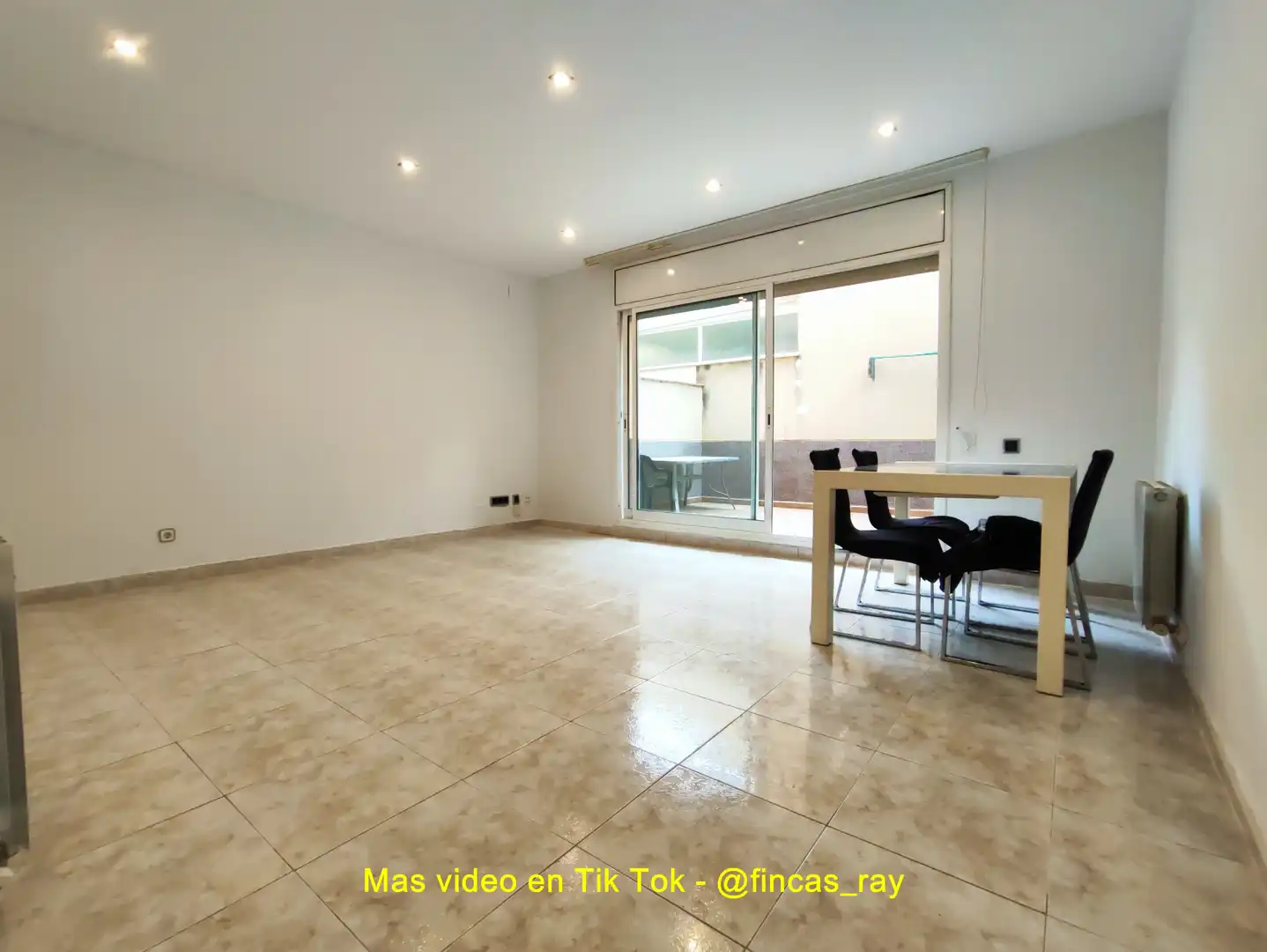 Vista exterior de Piso en venta en La Garriga con Calefacción y Horno
