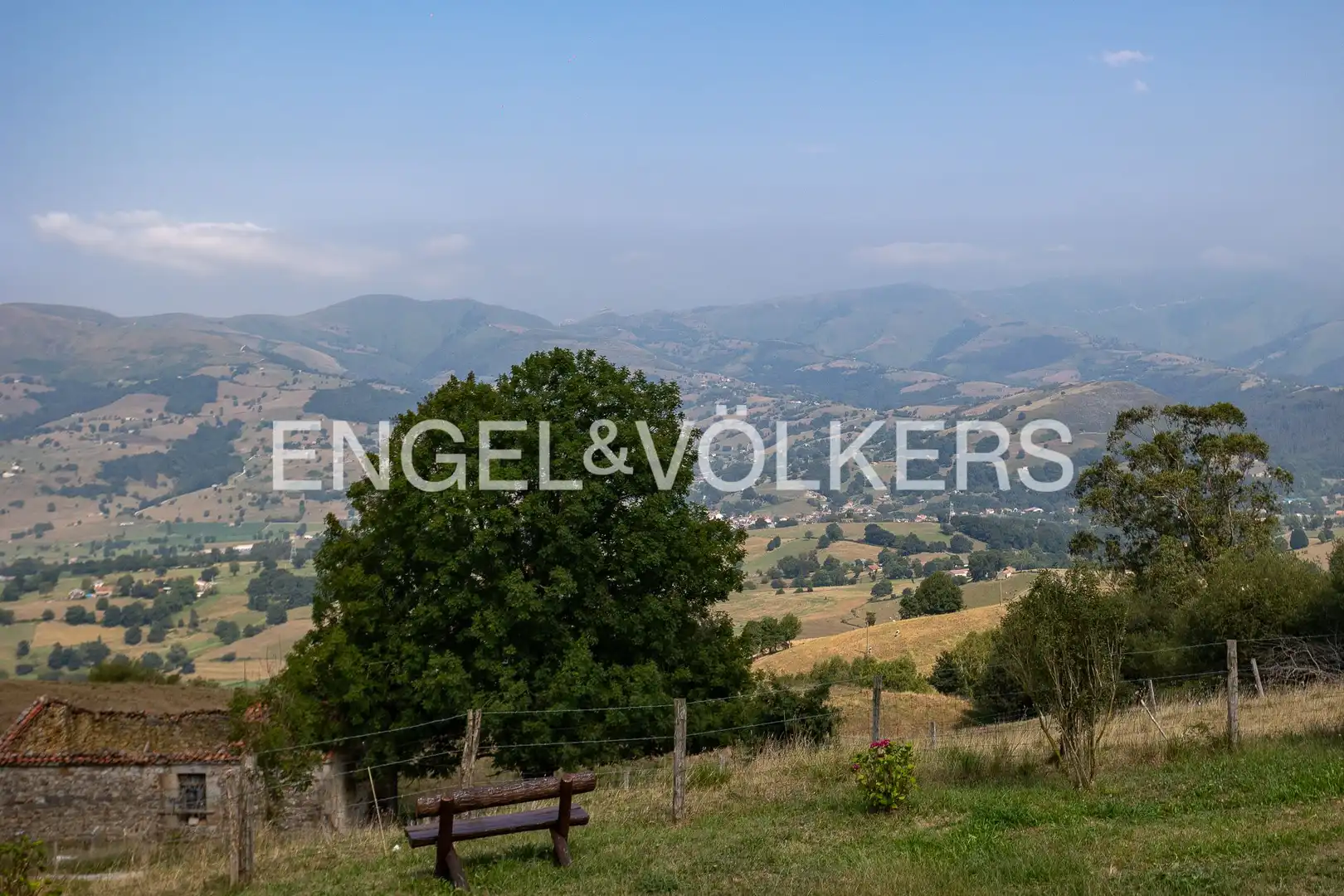 Finca rústica en venta en Villacarriedo con Calefacción, Jardín privado y Terraza