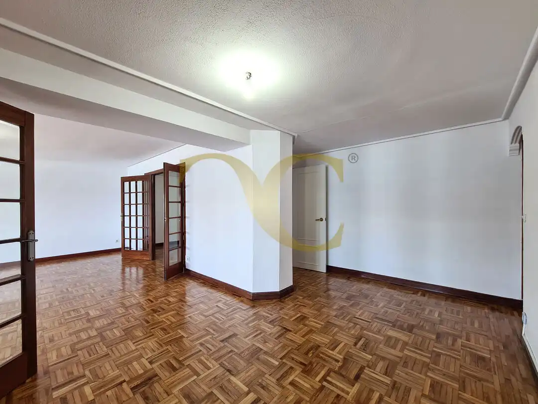 Sala d'estar de Pis en venda en Gijón  amb Calefacció i Terrassa