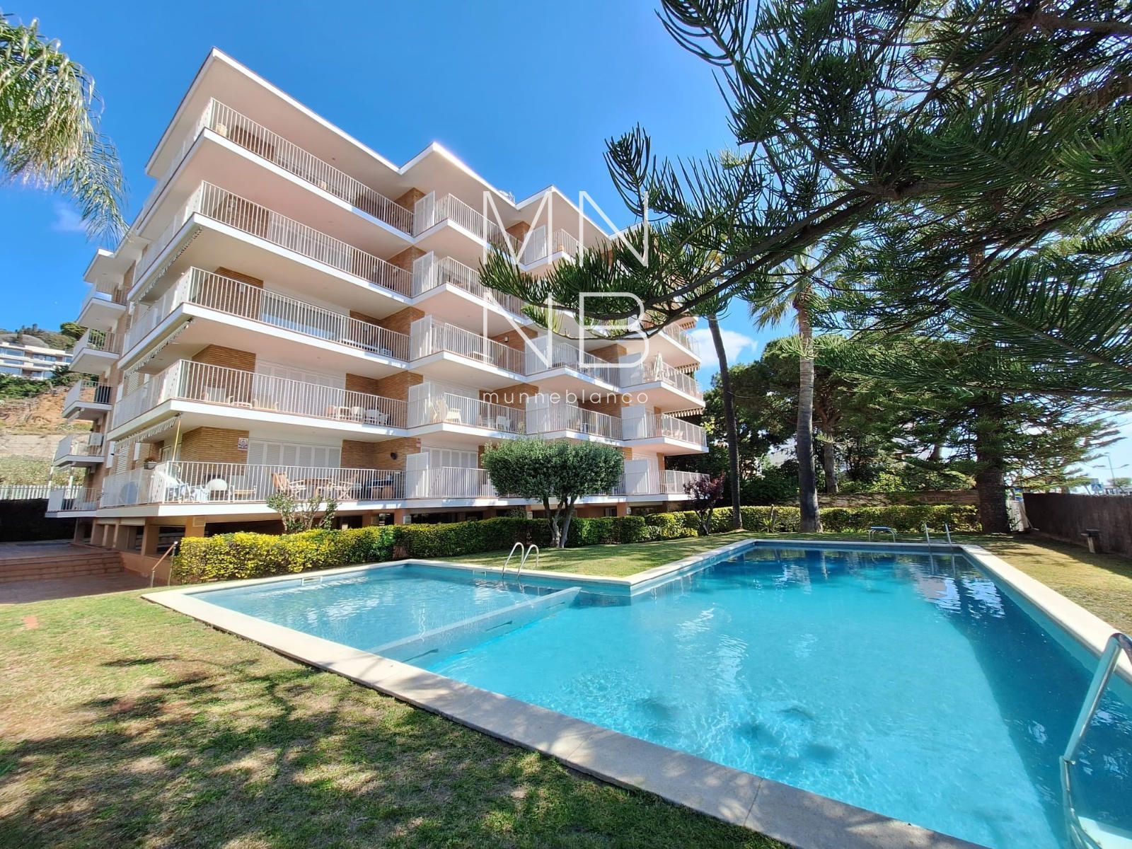 Exterior view of Flat to rent in Sant Andreu de Llavaneres  with Heating, Terrace and Swimming Pool