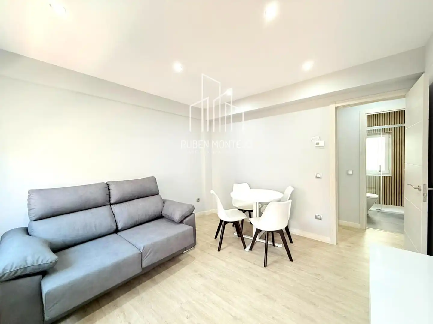 Sala de estar de Piso de alquiler en Salamanca con Calefacción, Terraza y Amueblado