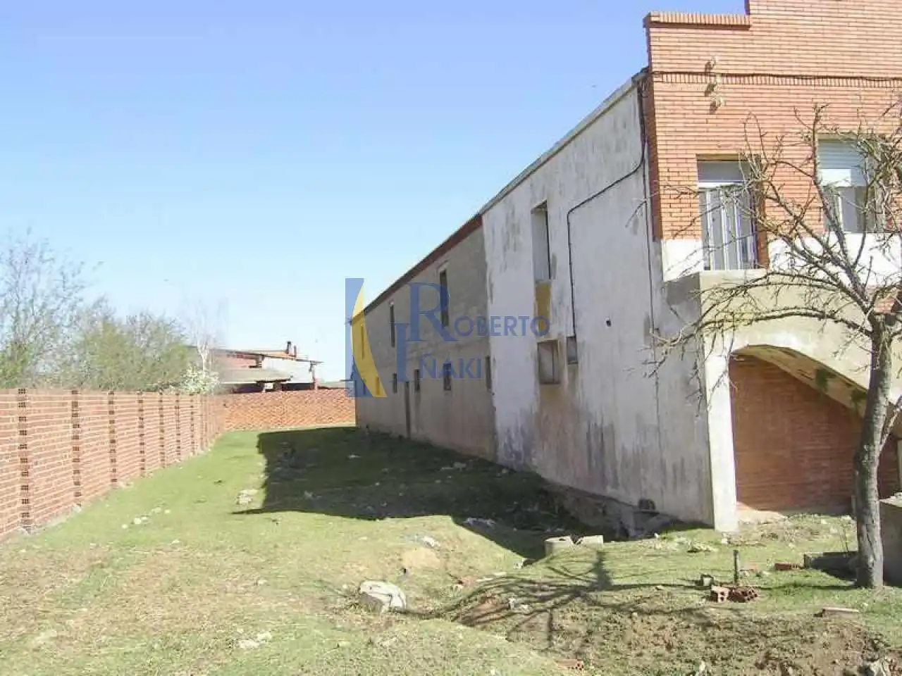 Vista exterior de Nau industrial en venda en Valverde-Enrique