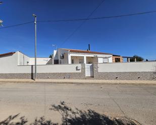 Exterior view of House or chalet for sale in Fuente Álamo de Murcia  with Air Conditioner, Heating and Private garden