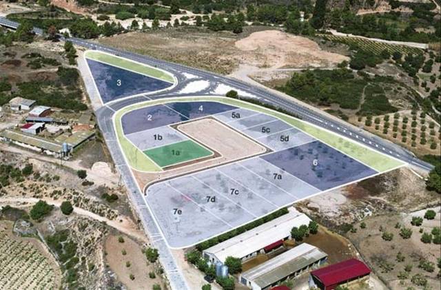 Terreno industrial en Venta en Carrer Aragó en Arnes