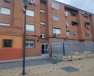 Exterior view of Flat for sale in Azuqueca de Henares  with Air Conditioner and Terrace