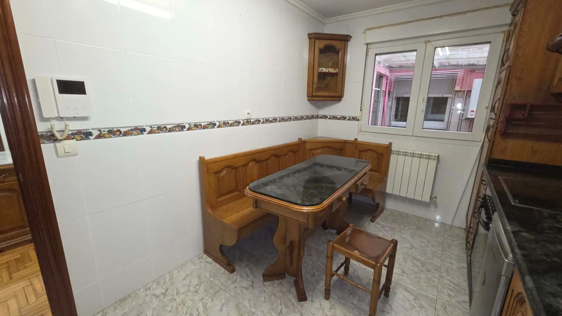 Küche von Wohnung zum Verkauf in San Martín del Rey Aurelio mit Heizung, Parkett und Terrasse