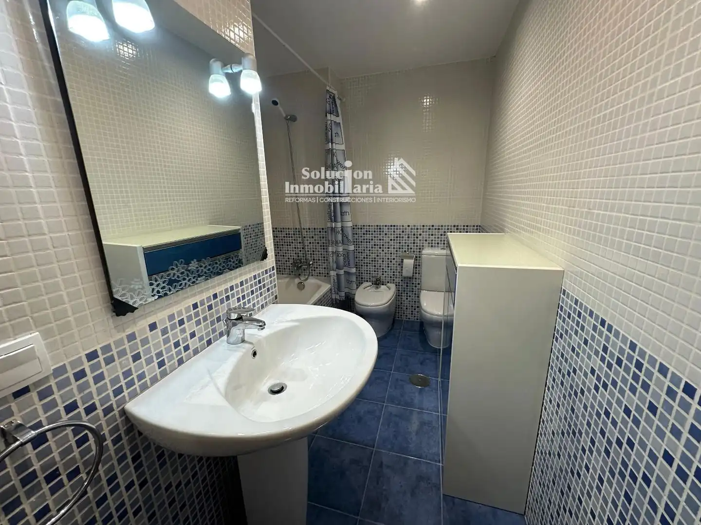 Badezimmer von Wohnung zur Miete in Salamanca mit Heizung, Terrasse und Möbliert
