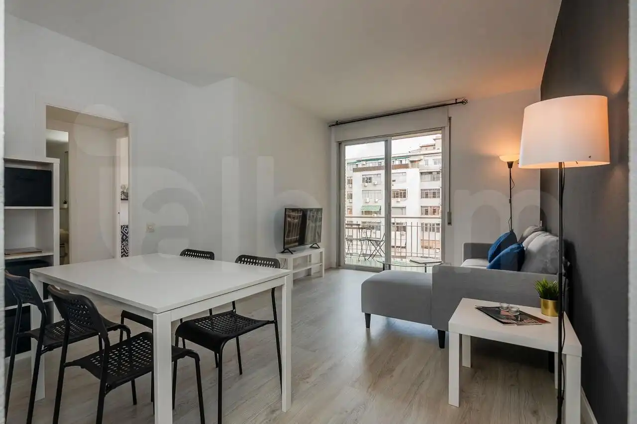 Living room of Flat for rent in Barcelona  with Heating, Parquet flooring and Terrace