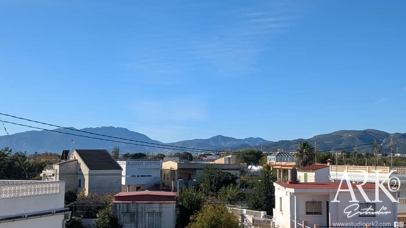Vista exterior de Casa o chalet en venta en Gandia con Terraza, Amueblado y Horno