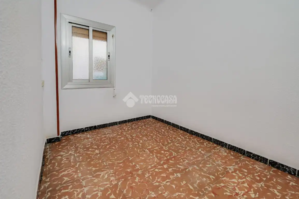 Bedroom of Flat for sale in Salut - Lloreda