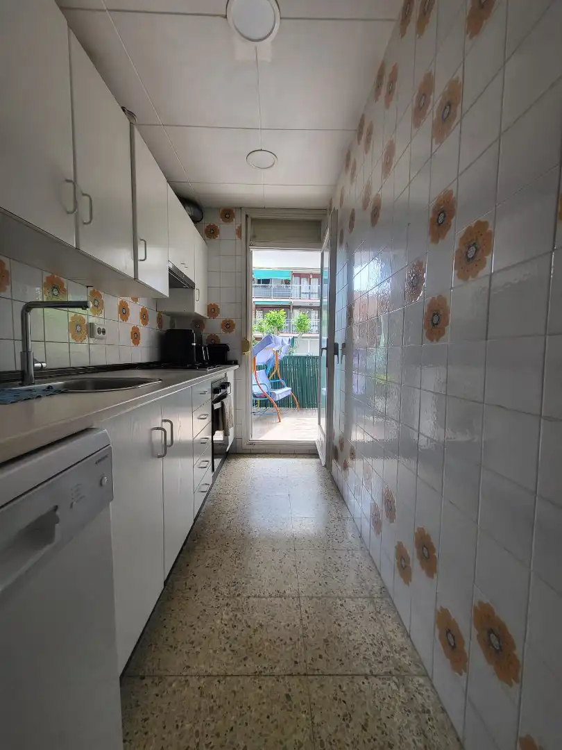 Cuina de Pis en venda en Pineda de Mar amb Forn i Balcó