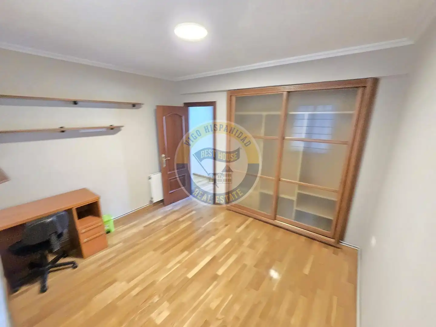 Piso de alquiler en Vigo  con Calefacción