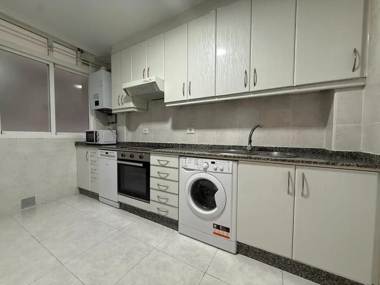 Flat with terrace to rent in Centro, imagen 16