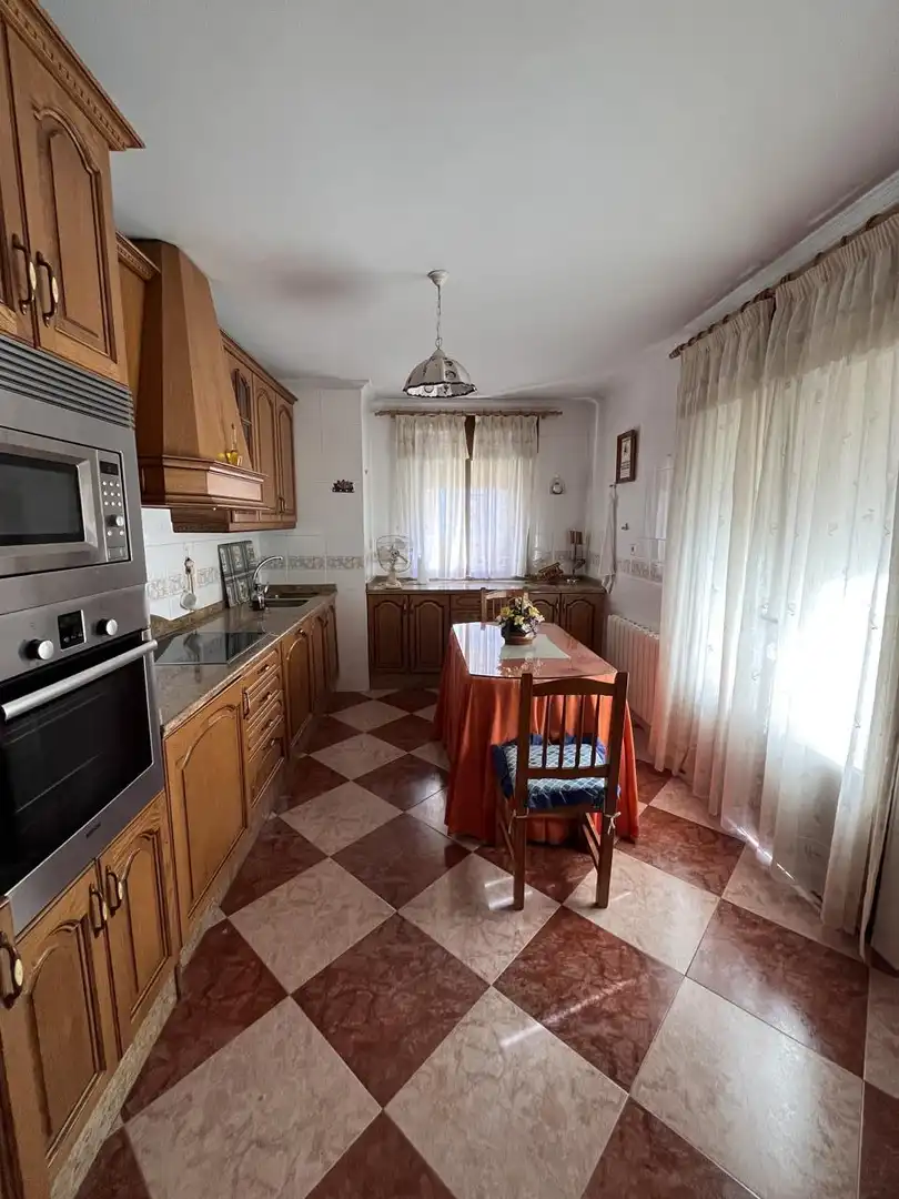 Cuina de Casa o xalet en venda en Coria amb Aire condicionat i Terrassa