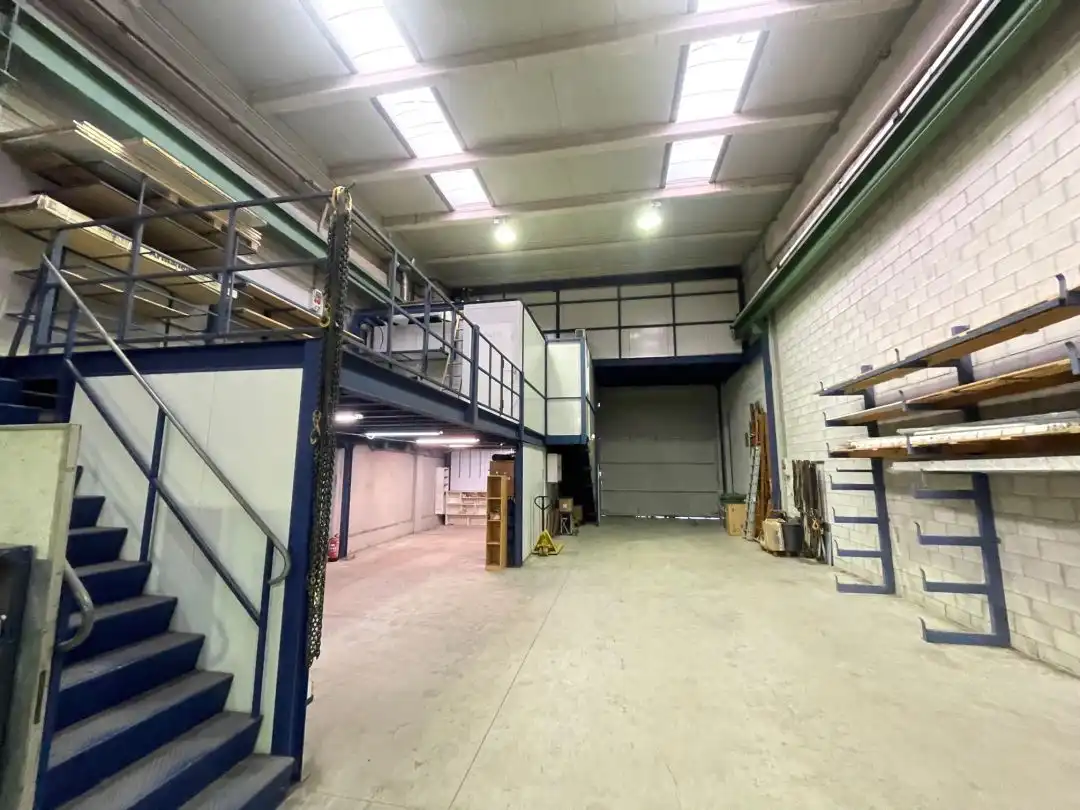 Fabrikhallen zur Miete in Errenteria