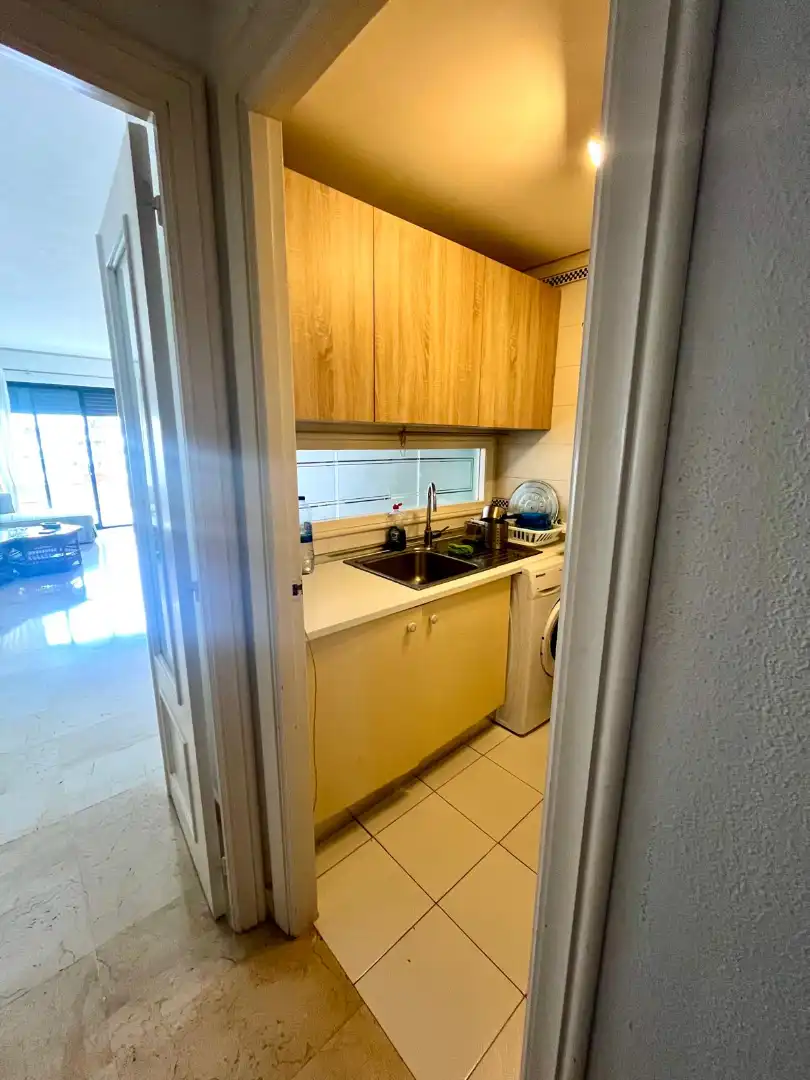 Cuina de Apartament de lloguer en  Palma de Mallorca amb Aire condicionat, Terrassa i Moblat