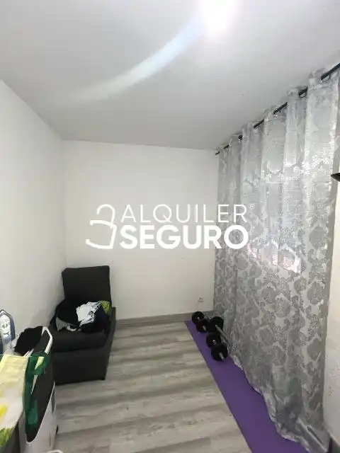 Schlafzimmer von Wohnung zur Miete in Aranjuez mit Klimaanlage, Heizung und Terrasse