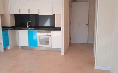 Kitchen of Flat to rent in Móra d'Ebre  with Air Conditioner and Balcony