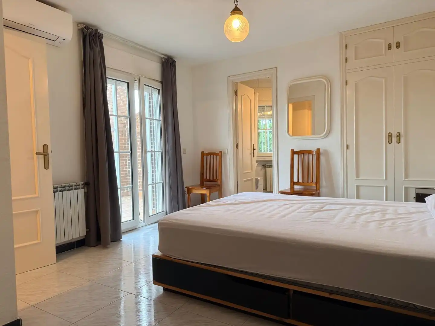Bedroom of Study for rent in Villanueva de la Cañada  with Air Conditioner, Private garden and Terrace