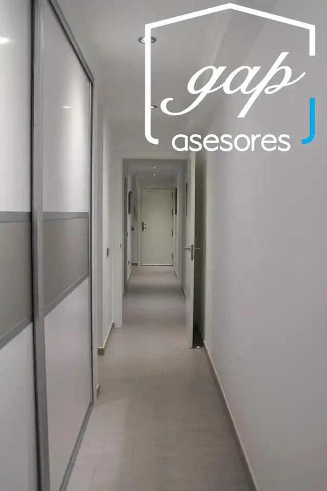 Flat for share in Centro