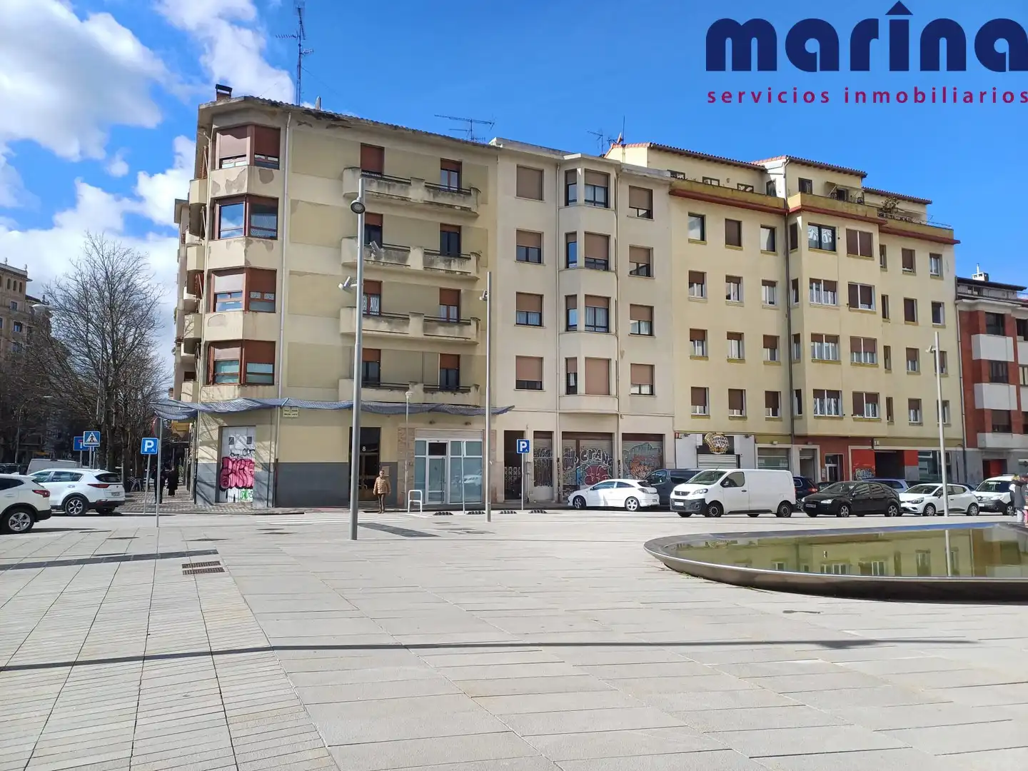 Local comercial de lloguer a Calle de Aralar 6