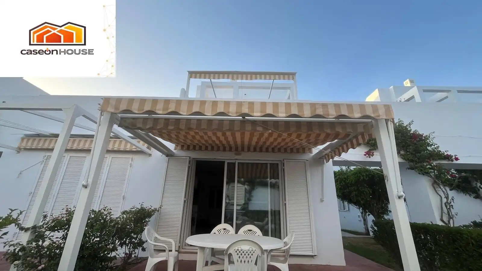 Terrassa de Apartament en venda en Chiclana de la Frontera amb Piscina comunitària